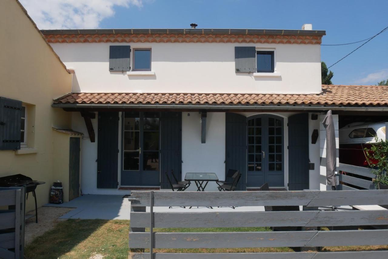 La Petite Maison อาร์ลส์ ภายนอก รูปภาพ
